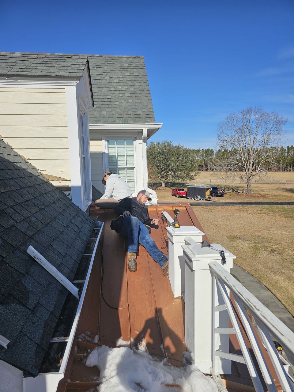 Outdoor light installation in Valdosta, Ga